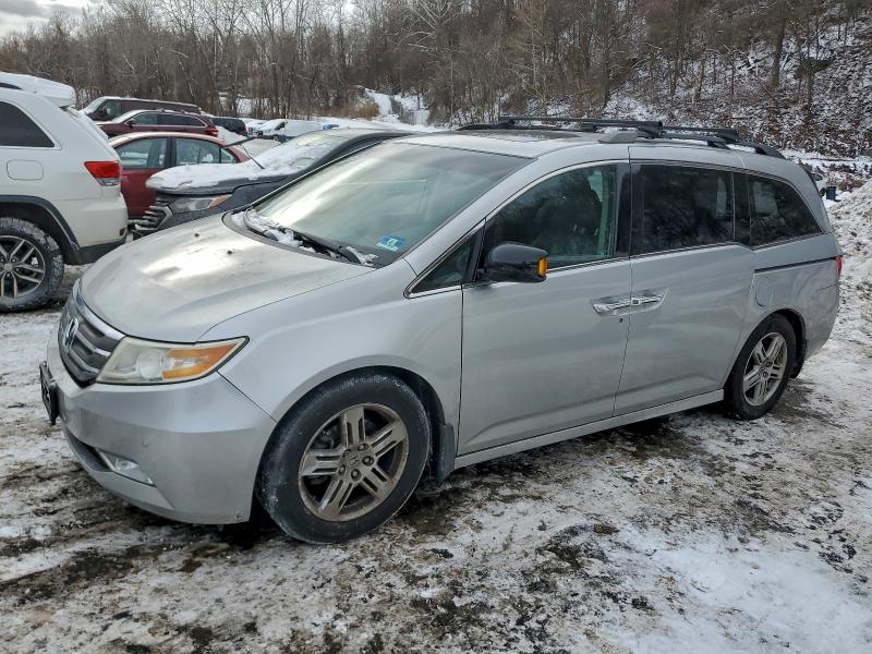 2012 HONDA ODYSSEY TO — VIN 5FNRL5H96CB147833