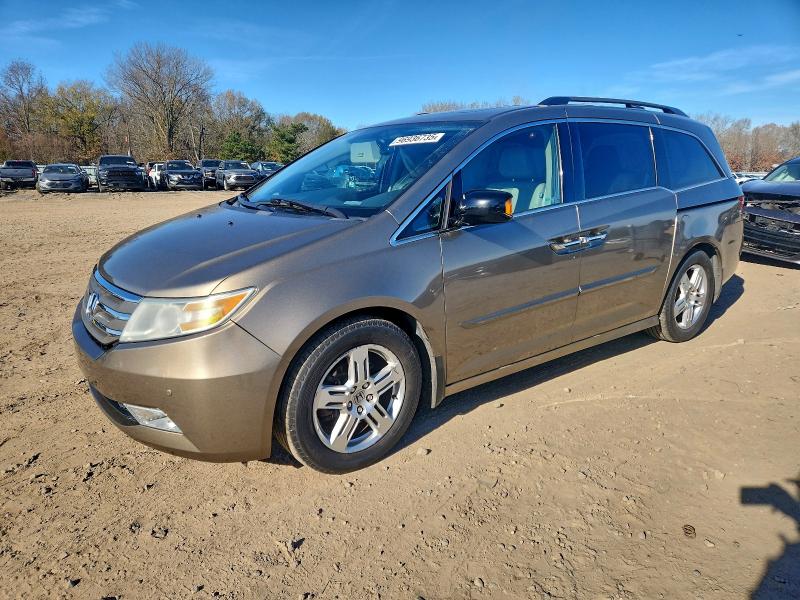 2011 HONDA ODYSSEY TO — VIN 5FNRL5H93BB079361