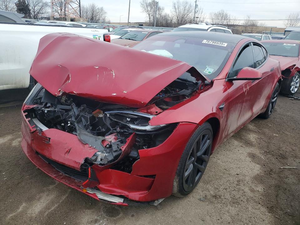2025 TESLA MODEL S — VIN 5YJSA1E56SF549822
