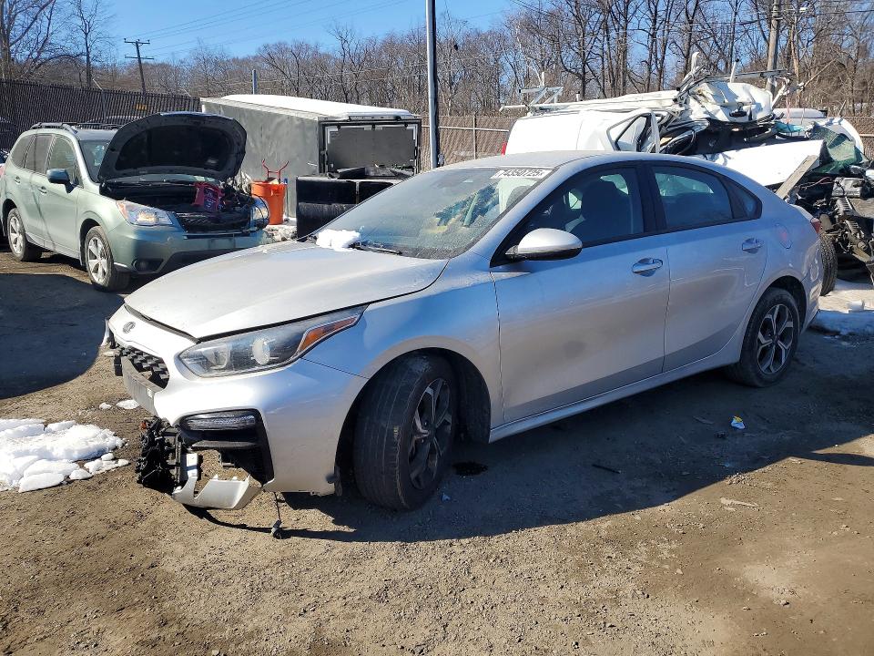 2021 KIA FORTE — VIN 3KPF24AD8ME318118