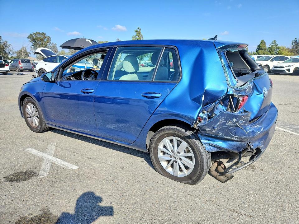 3VW117AU1HM032876