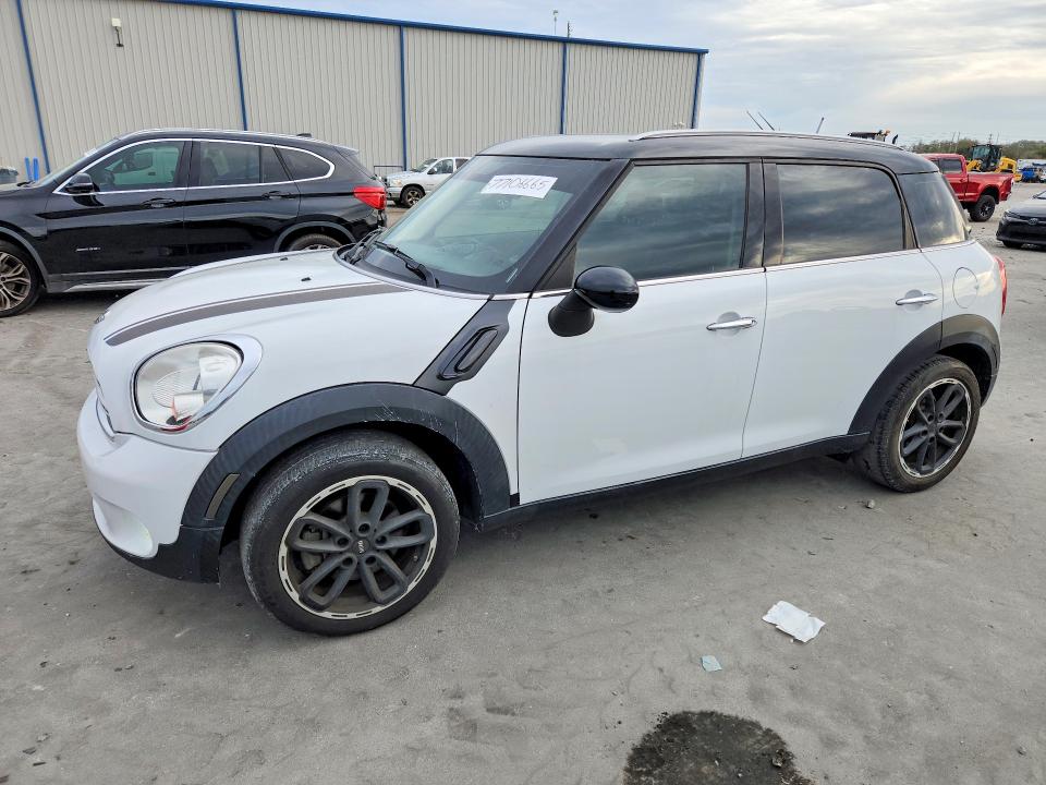 2015 MINI COOPER — VIN WMWZB3C5XFWR43977