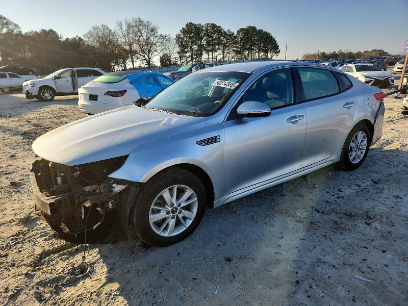 2019 KIA OPTIMA — VIN 5XXGT4L34KG284172