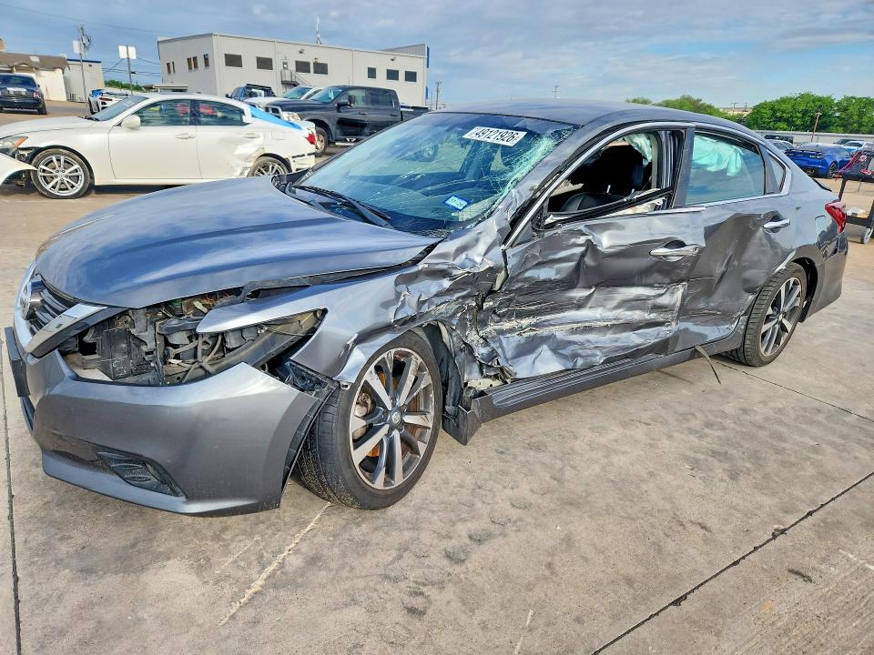 2017 NISSAN ALTIMA — VIN 1N4AL3AP2HC489557