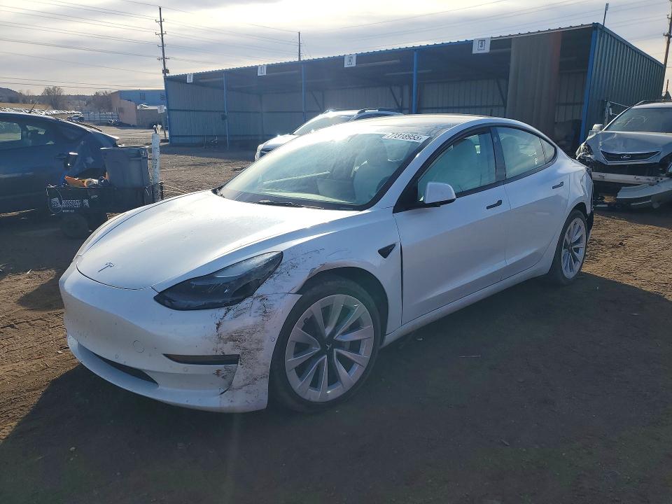 2022 TESLA MODEL 3 — VIN 5YJ3E1EB4NF263809
