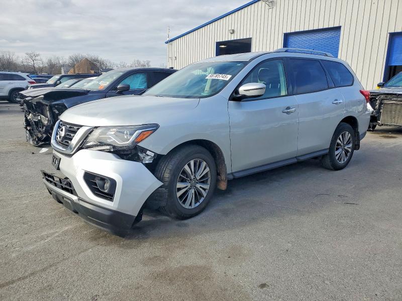 2018 NISSAN PATHFINDER — VIN 5N1DR2MM2JC621039