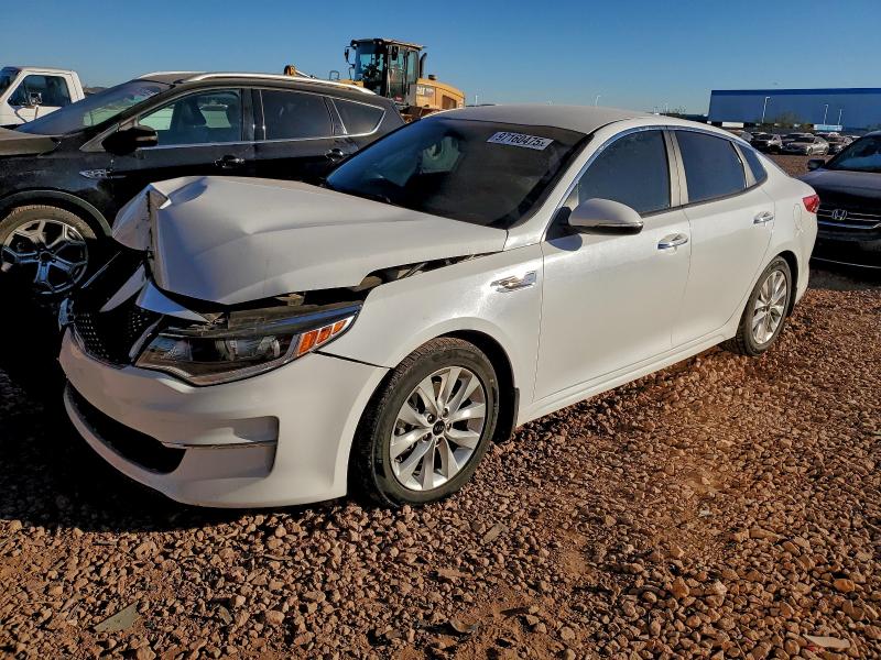 2018 KIA OPTIMA — VIN 5XXGT4L33JG267765