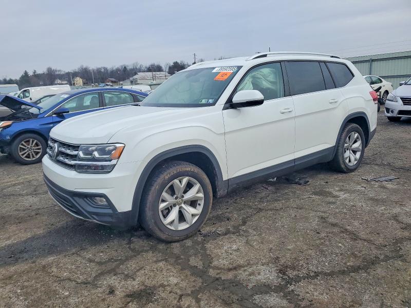 2018 VOLKSWAGEN ATLAS — VIN 1V2LR2CA8JC588585
