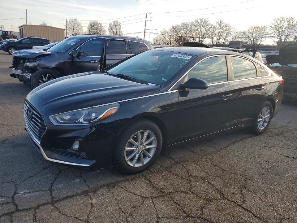 2019 HYUNDAI SONATA — VIN 5NPE24AF2KH740701
