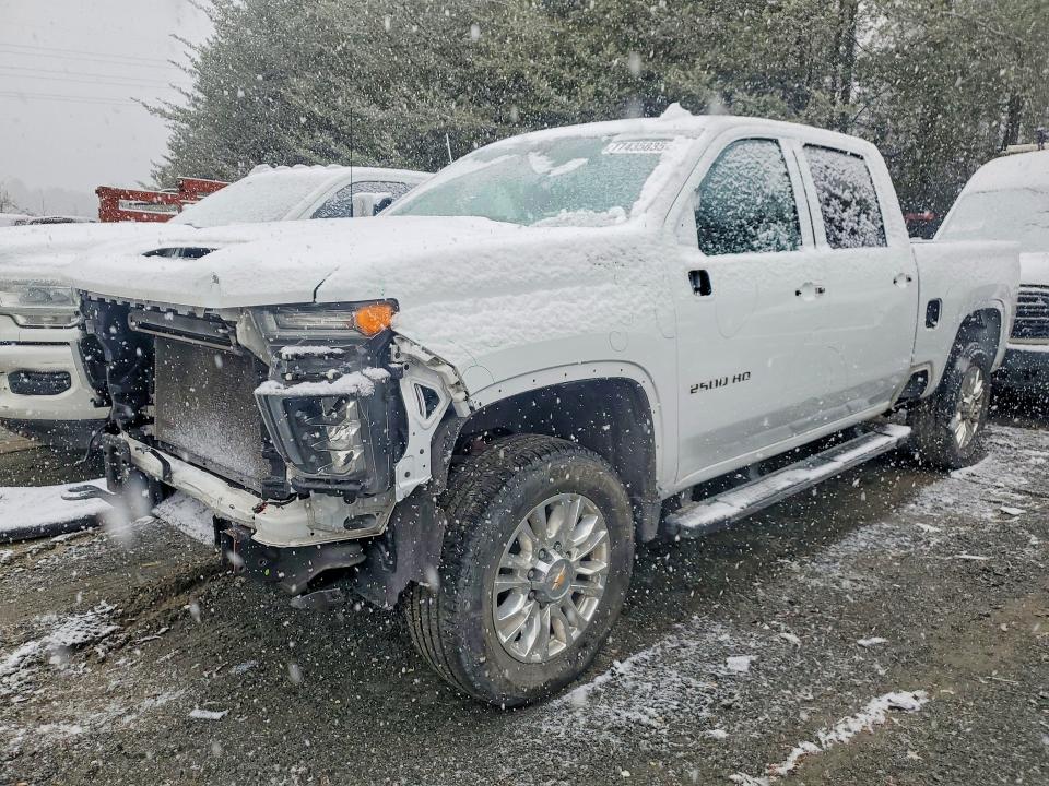 2022 CHEVROLET SILVERADO — VIN 2GC4YRE77N1215181