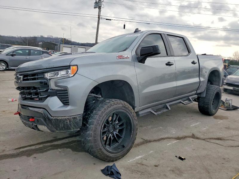 2025 CHEVROLET SILVERADO — VIN 3GCUKFE85SG270224