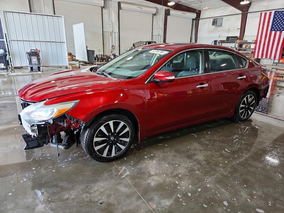 2017 NISSAN ALTIMA — VIN 1N4AL3APXHC498653