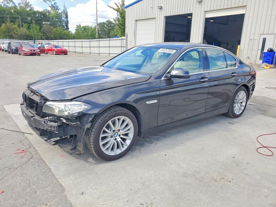 2016 BMW 528 — VIN WBA5A5C55GG350780