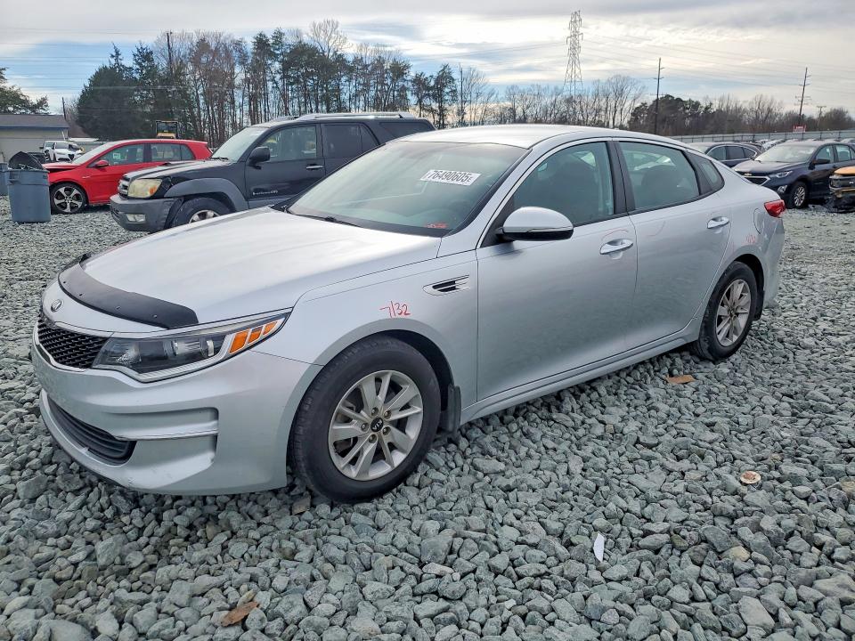 2016 KIA OPTIMA — VIN 5XXGT4L38GG113108