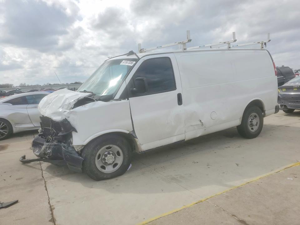 2017 CHEVROLET EXPRESS G2500 — VIN 1GCWGAFFXH1161758