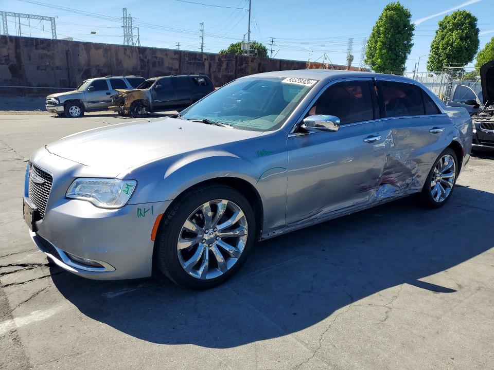 2015 CHRYSLER 300C — VIN 2C3CCAEG2FH743512