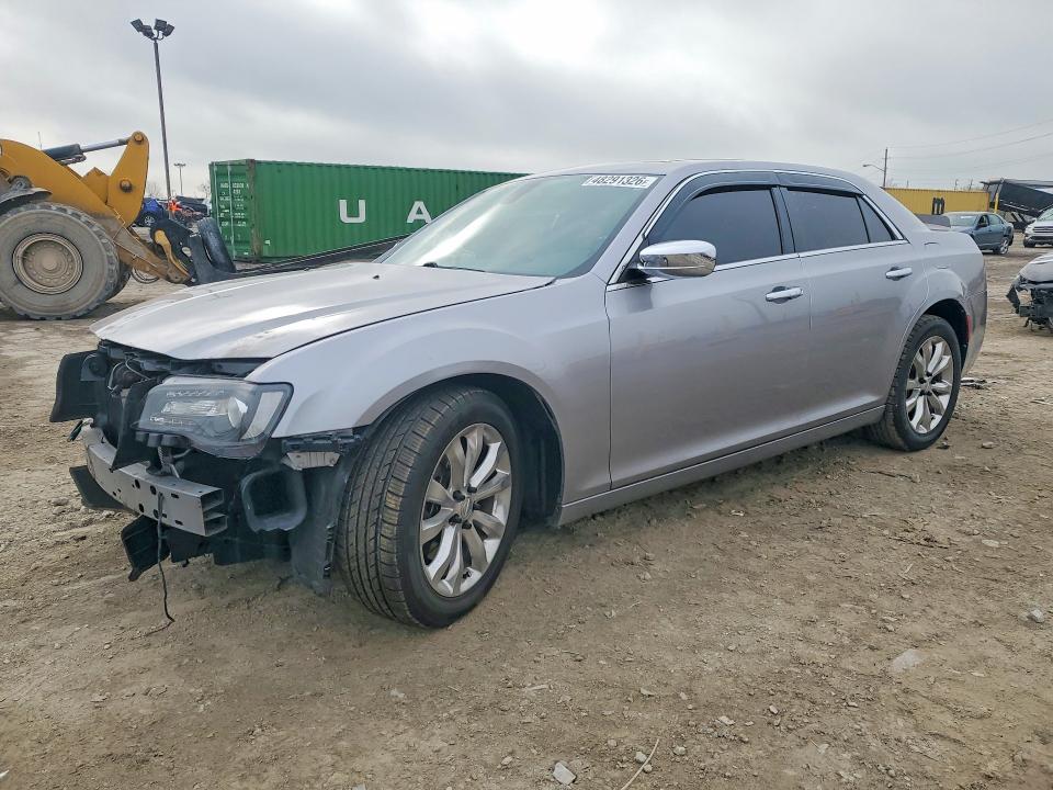 2017 CHRYSLER 300C — VIN 2C3CCAKG8HH637475
