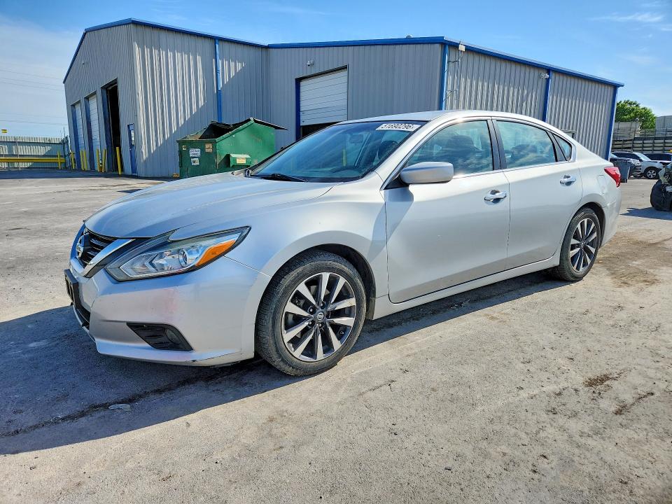 2017 NISSAN ALTIMA — VIN 1N4AL3AP7HC213942