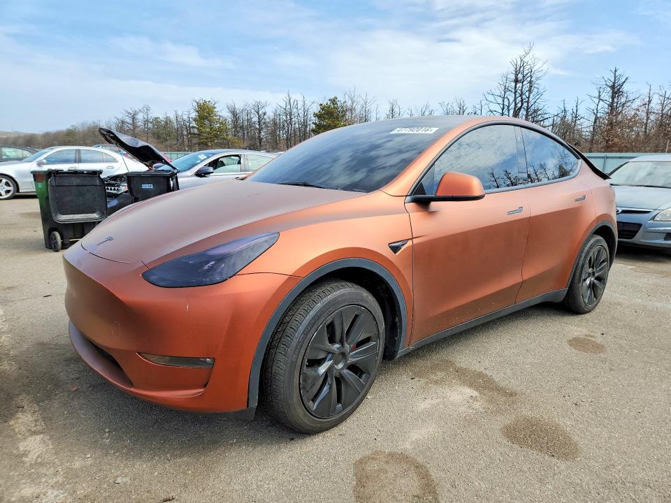 2023 TESLA MODEL Y — VIN 7SAYGDEE3PF668321