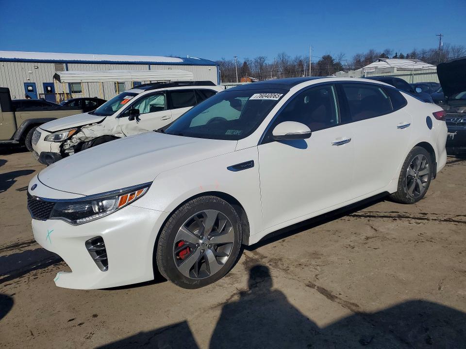 2016 KIA OPTIMA — VIN 5XXGW4L23GG025601