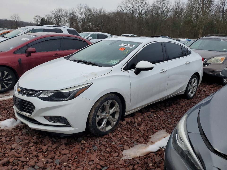 2018 CHEVROLET CRUZE — VIN 1G1BF5SM9J7236538