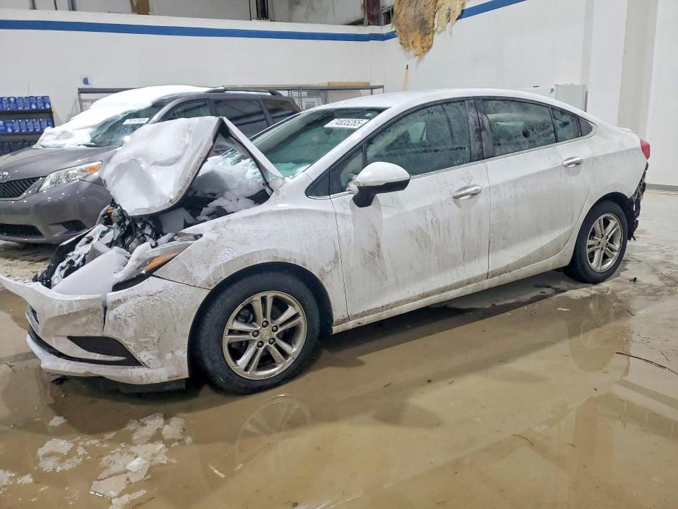2017 CHEVROLET CRUZE — VIN 1G1BE5SM8H7220196