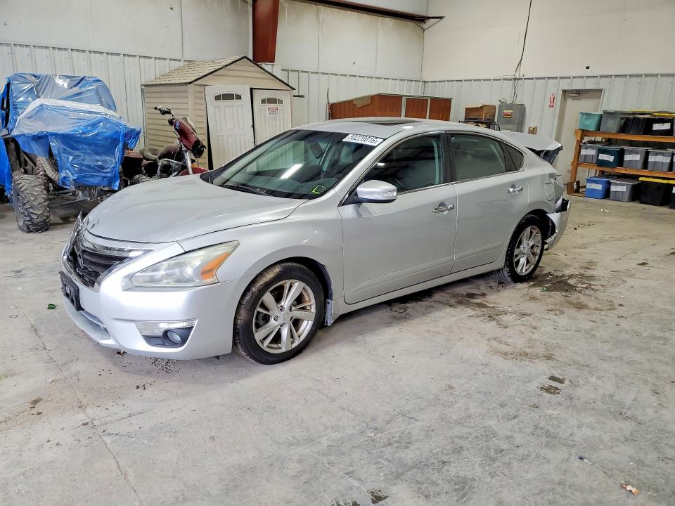 2015 NISSAN ALTIMA — VIN 1N4AL3AP1FC281795