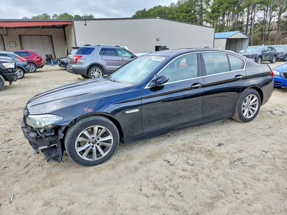 2015 BMW 528 — VIN WBA5A7C56FG143700