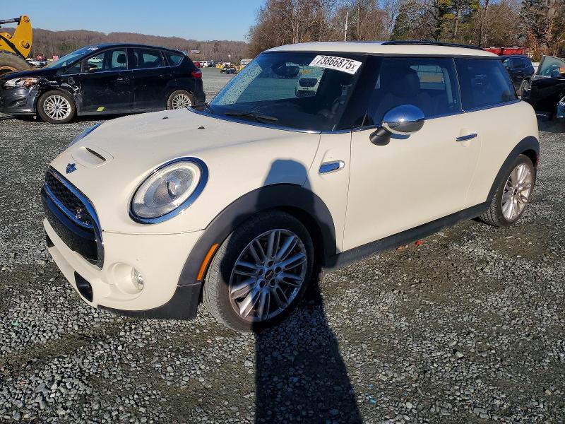 2015 MINI COOPER — VIN WMWXP7C53F2A41827
