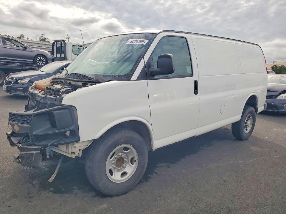 2016 CHEVROLET EXPRESS G2500 — VIN 1GCWGAFFXG1290209