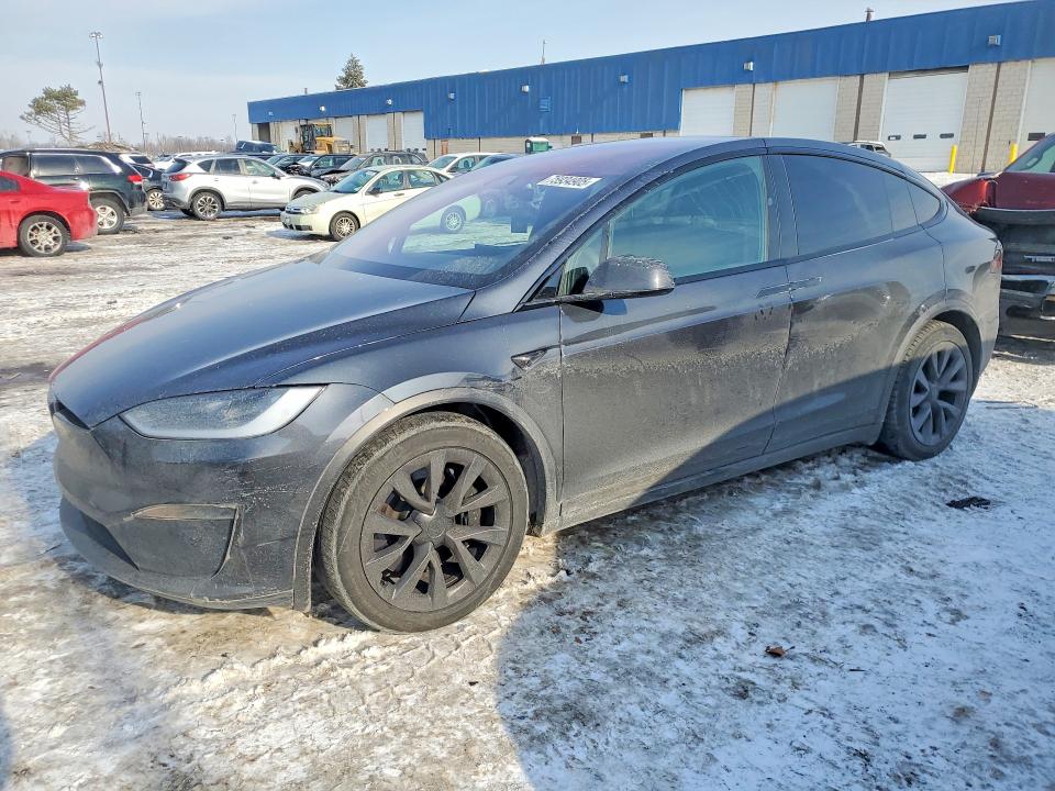 2024 TESLA MODEL X — VIN 7SAXCDE58RF446092