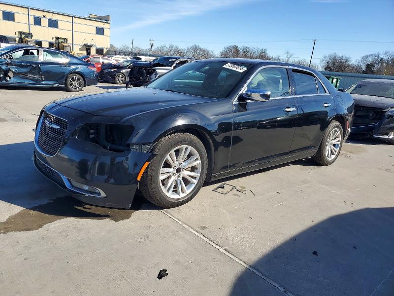 2017 CHRYSLER 300C — VIN 2C3CCAEG1HH564462