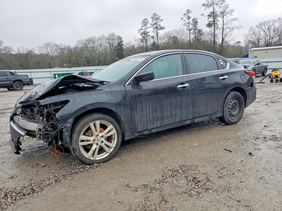 2015 NISSAN ALTIMA — VIN 1N4AL3AP2FC180071