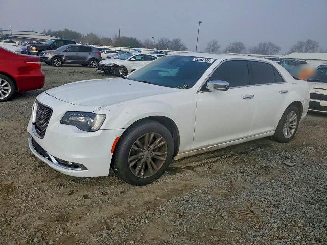 2016 CHRYSLER 300C — VIN 2C3CCAEG8GH151873