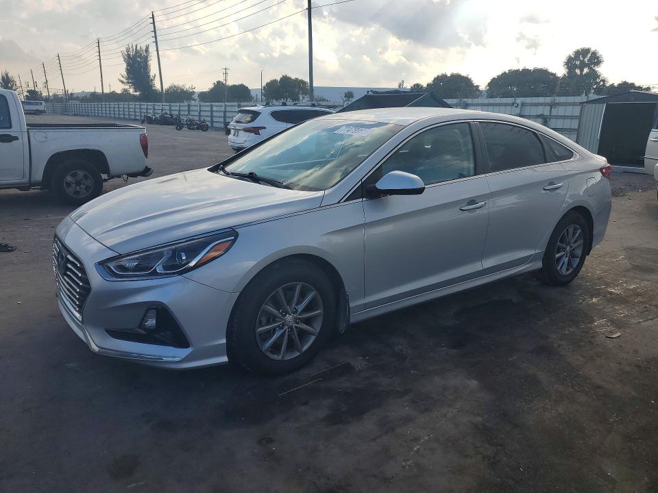 2019 HYUNDAI SONATA — VIN 5NPE24AF5KH762255