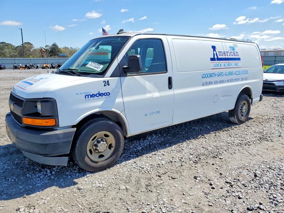 2017 CHEVROLET EXPRESS G2500 — VIN 1GCWGBFF7H1114516