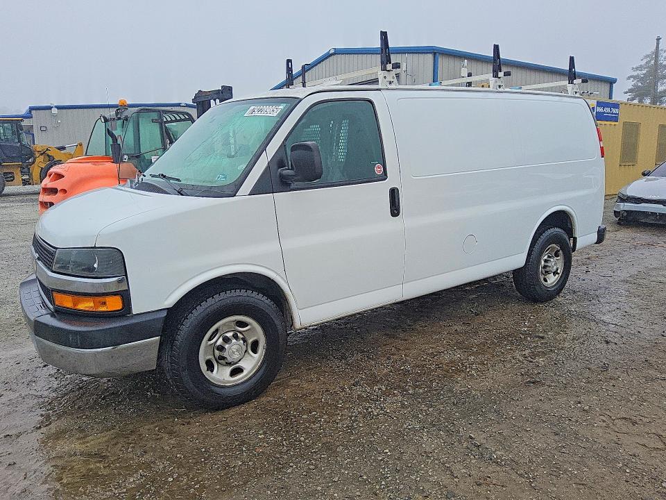 2018 CHEVROLET EXPRESS G2500 — VIN 1GCWGAFGXJ1905194