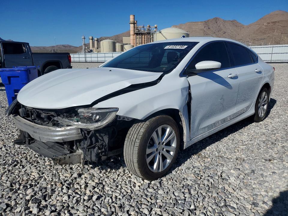 2015 CHRYSLER 200 — VIN 1C3CCCAB1FN741196