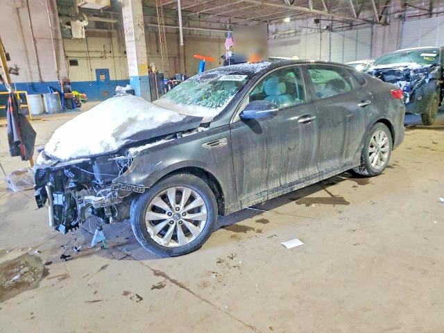 2017 KIA OPTIMA — VIN 5XXGT4L37HG147171