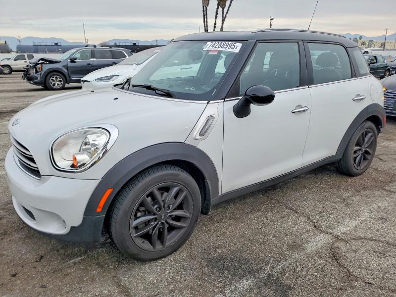 2016 MINI COOPER COU — VIN WMWZB3C54GWR46780
