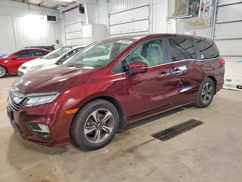 2018 HONDA ODYSSEY — VIN 5FNRL6H86JB000177