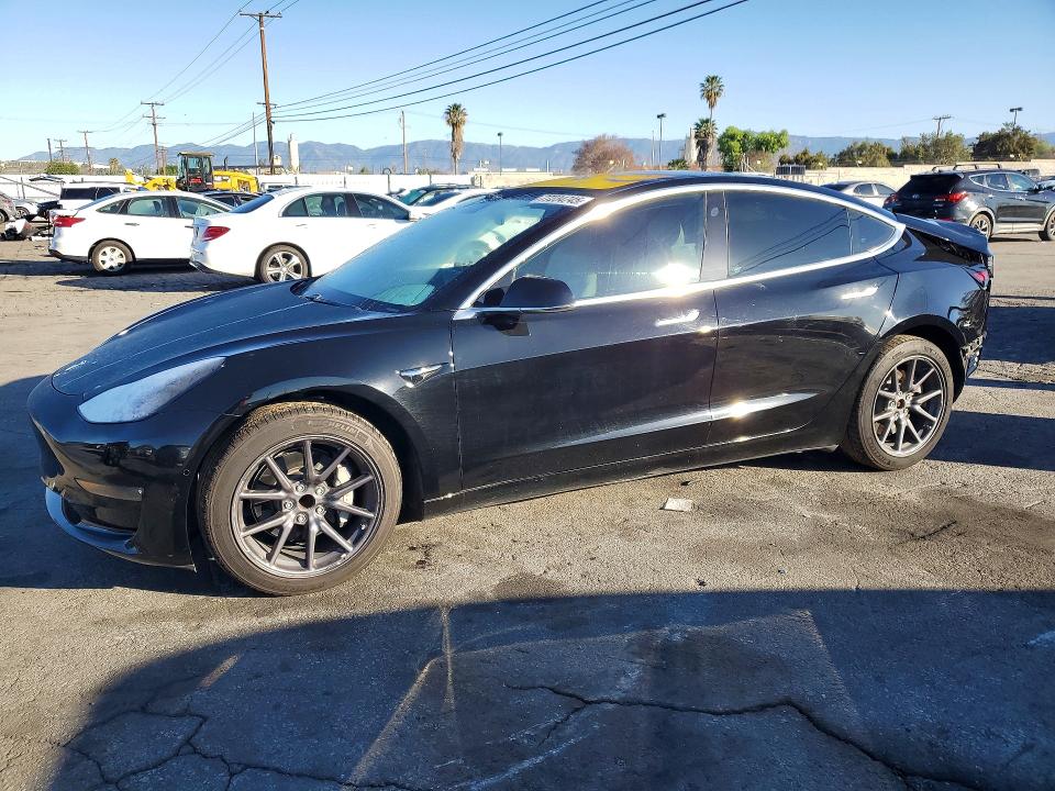 2018 TESLA MODEL 3 — VIN 5YJ3E1EAXJF166230