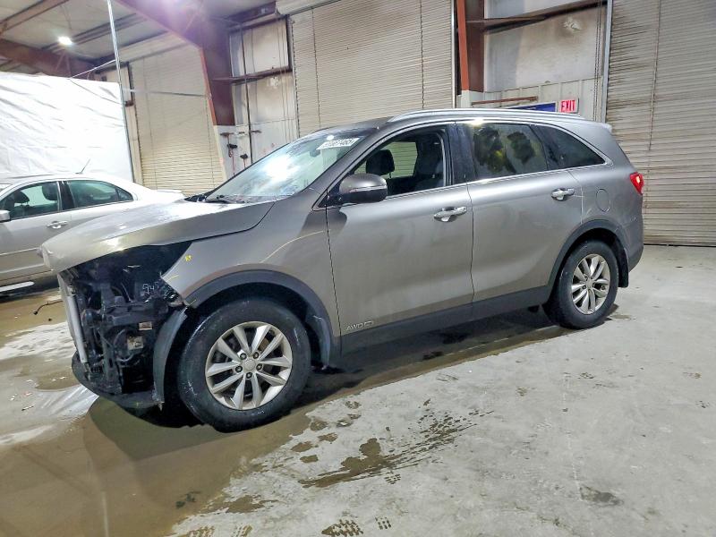 2017 KIA SORENTO LX — VIN 5XYPGDA55HG228044