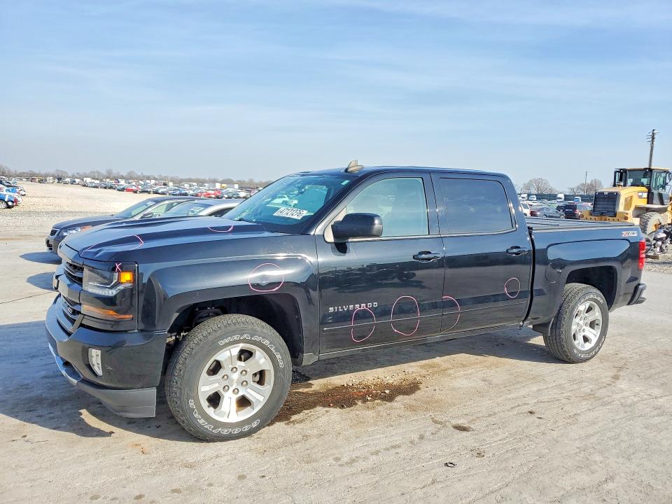 2017 CHEVROLET SILVERADO — VIN 3GCUKREC3HG329561
