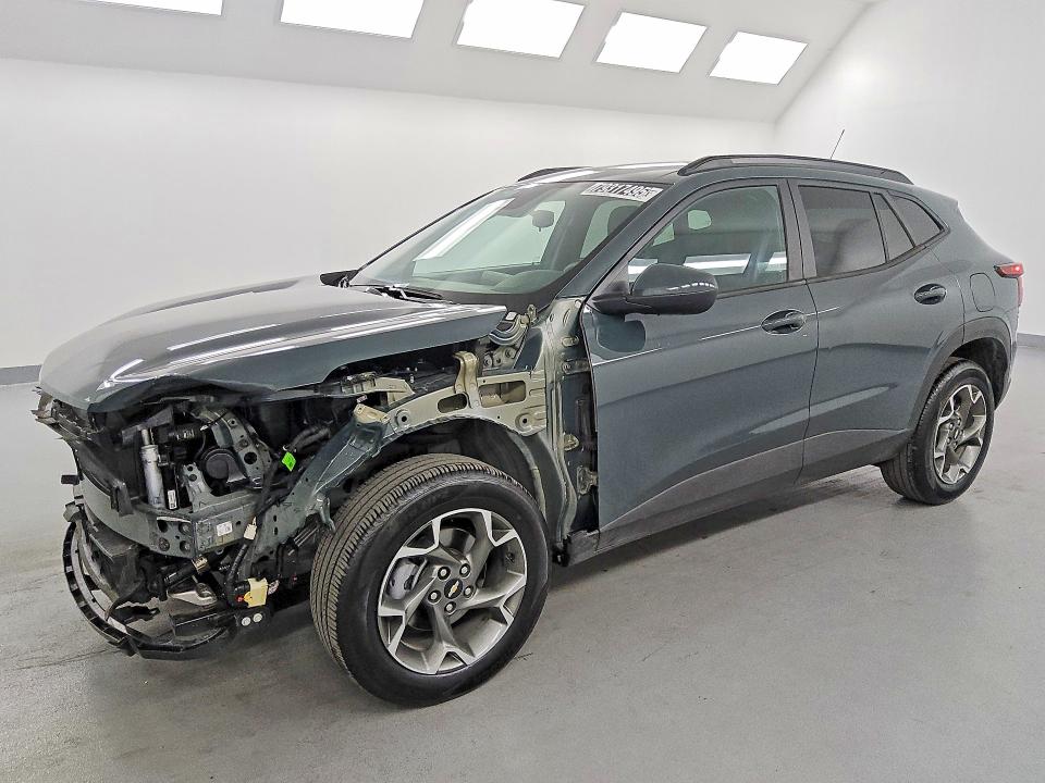 2025 CHEVROLET TRAX — VIN KL77LHEP4SC230147