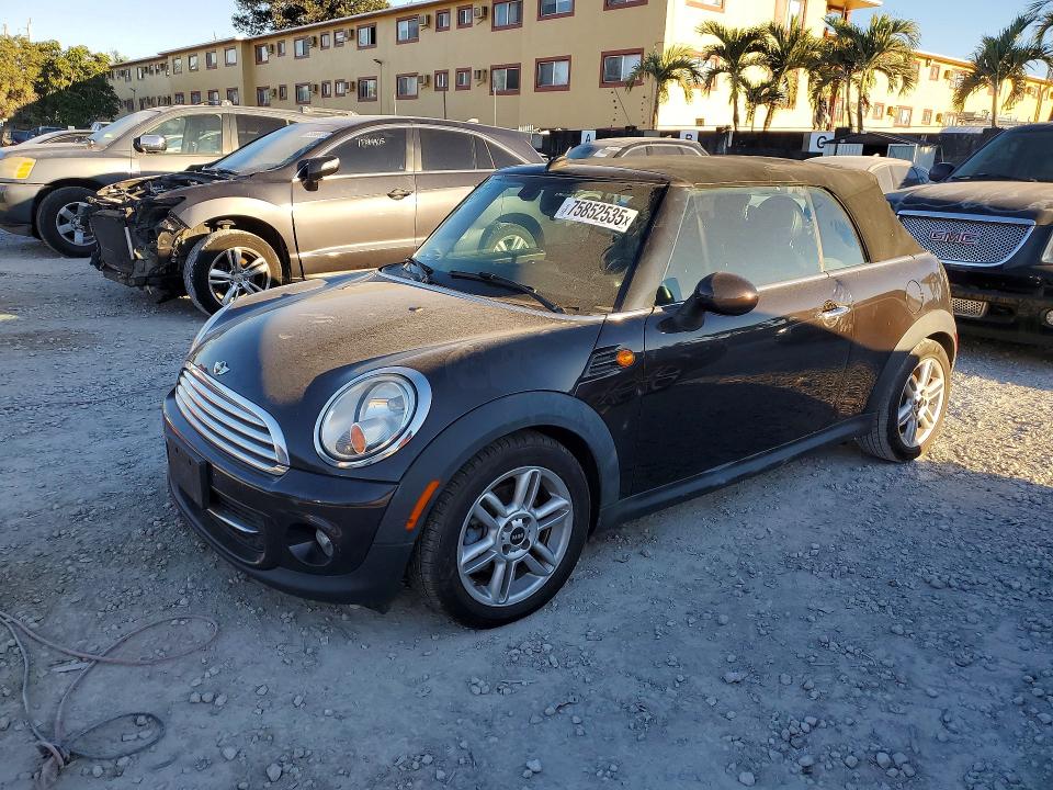 2015 MINI COOPER — VIN WMWZN3C56FT862712