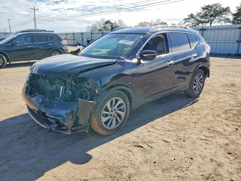 2015 NISSAN ROGUE S — VIN 5N1AT2MT2FC802578