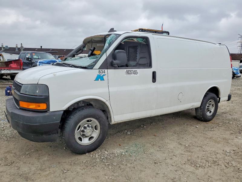 2021 CHEVROLET EXPRESS G2500 — VIN 1GCWGAFP8M1299754