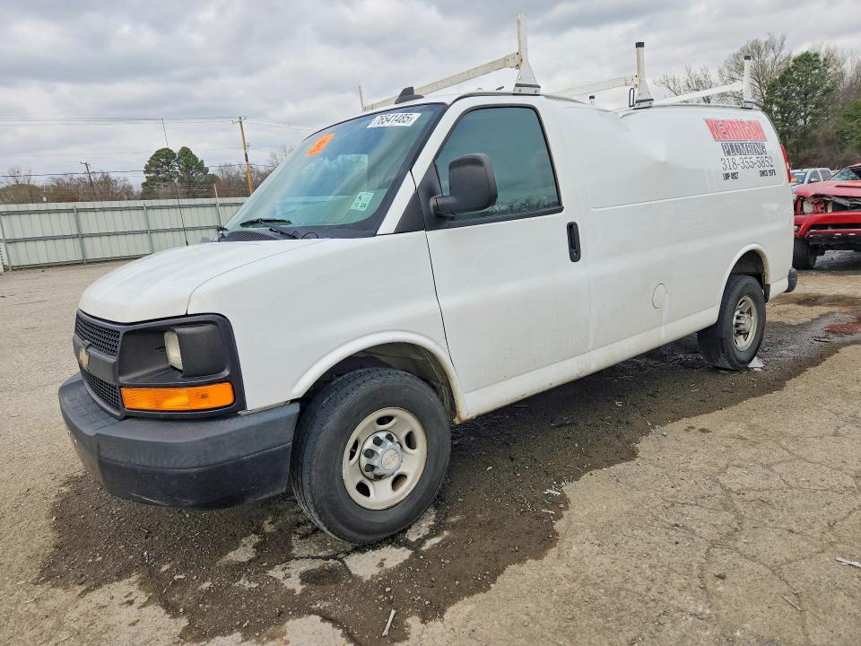 2017 CHEVROLET EXPRESS G2500 — VIN 1GCWGAFF0H1100242