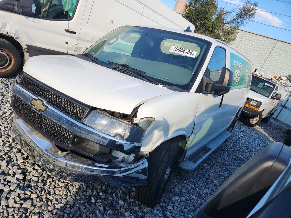 2022 CHEVROLET EXPRESS G2500 — VIN 1GCWGAF77N1227705